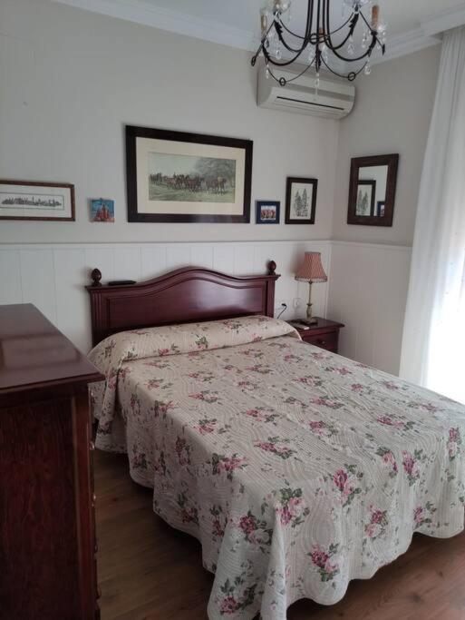 Chalet Con Capacidad Para 8 Personas 치클라나 데 라 프론테라 외부 사진