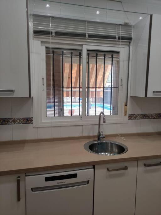 Chalet Con Capacidad Para 8 Personas 치클라나 데 라 프론테라 외부 사진